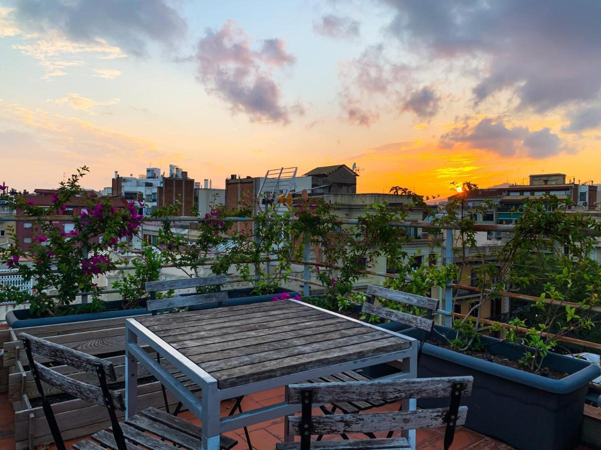 Incredible 2Br Penthouse With Urban Rooftop Garden — Photos 2